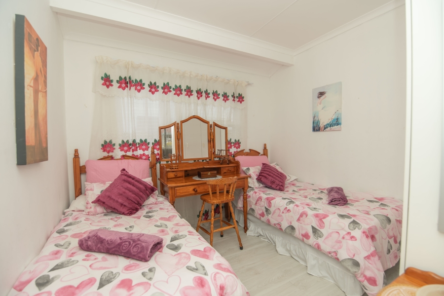 4 Bedroom Property for Sale in Humewood Extension Eastern Cape